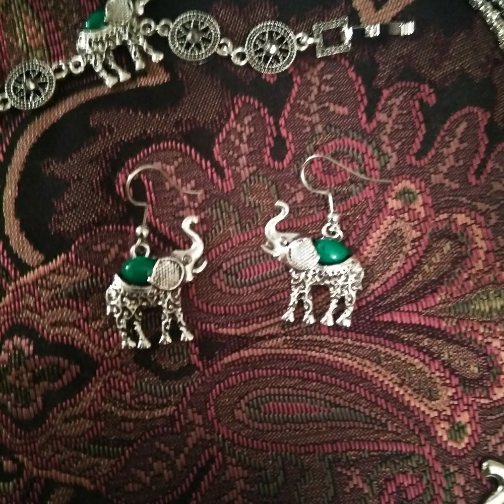 Elephant jewelry set
